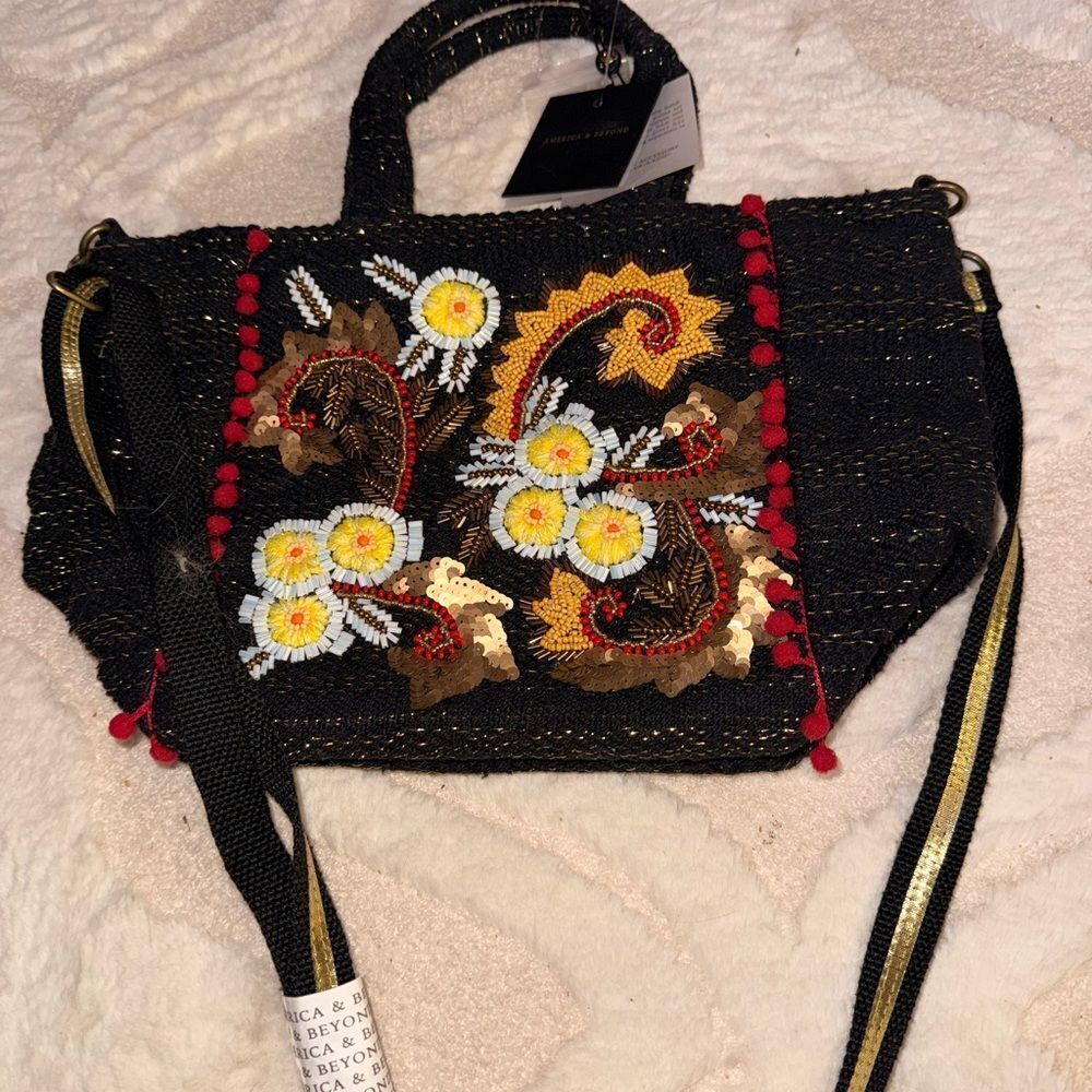 America and Beyond Chic Black Embroidered Crossbody Bag